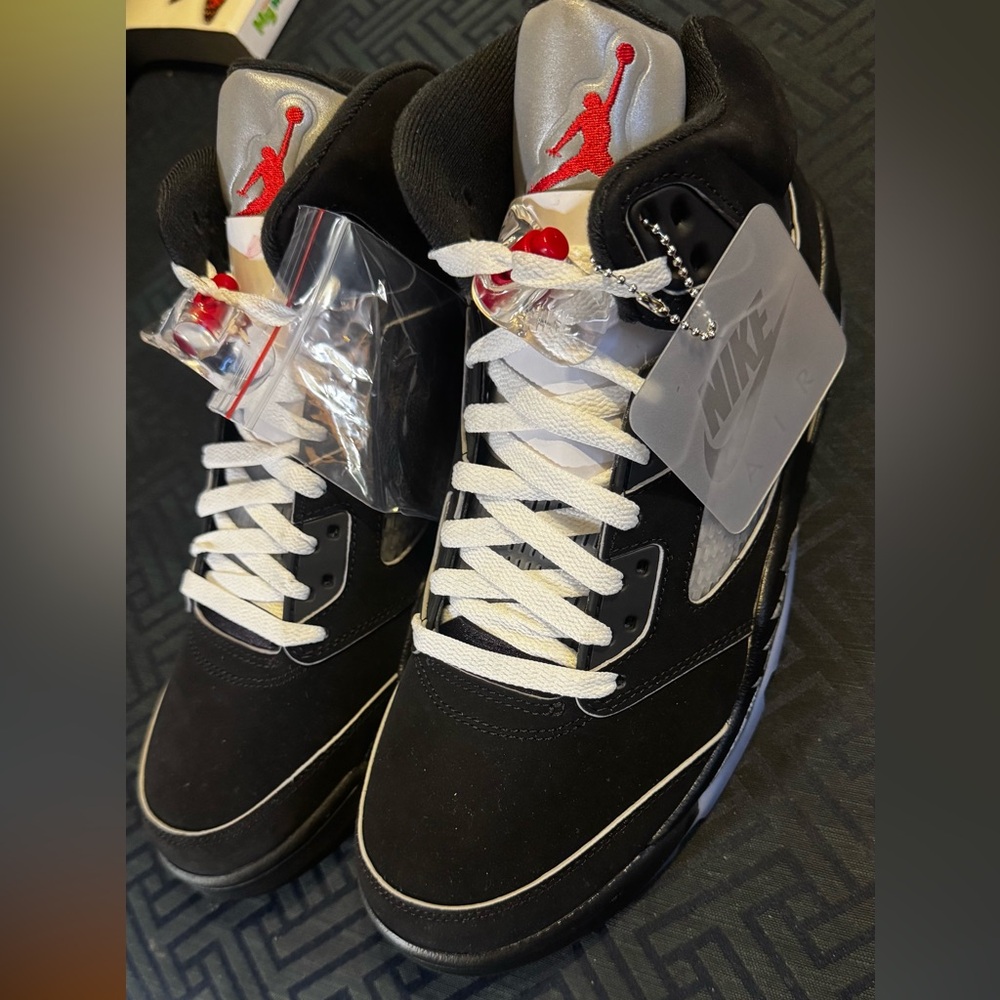 Jordan Retro 5 “Black Metallic OG Reimagined”